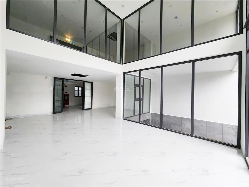 Cho thuê văn phòng hầm 4 tầng nổi ~600m2 sàn trống suốt khu đảo kim cương trung tâm q2