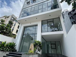 Cho thuê văn phòng hầm 4 tầng nổi ~600m2 sàn trống suốt khu đảo kim cương trung tâm q2