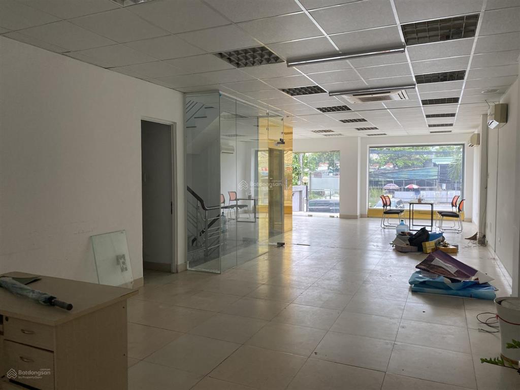 Cho thuê tòa nhà văn phòng 5 tầng ~ 700m2 sàn trống suốt mặt tiền lương định của, an phú quận 2