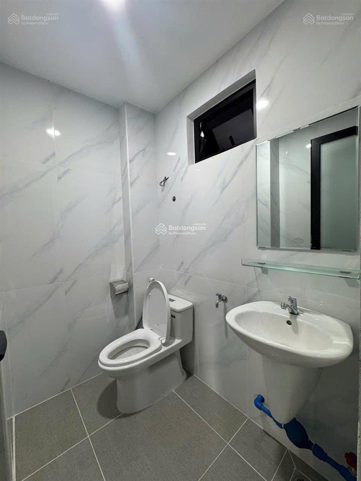 Cho thuê tòa nhà văn phòng góc 2 mặt tiền 7 tầng ~600m2 sàn p. thạnh mỹ lợi trung tâm hành chính q2