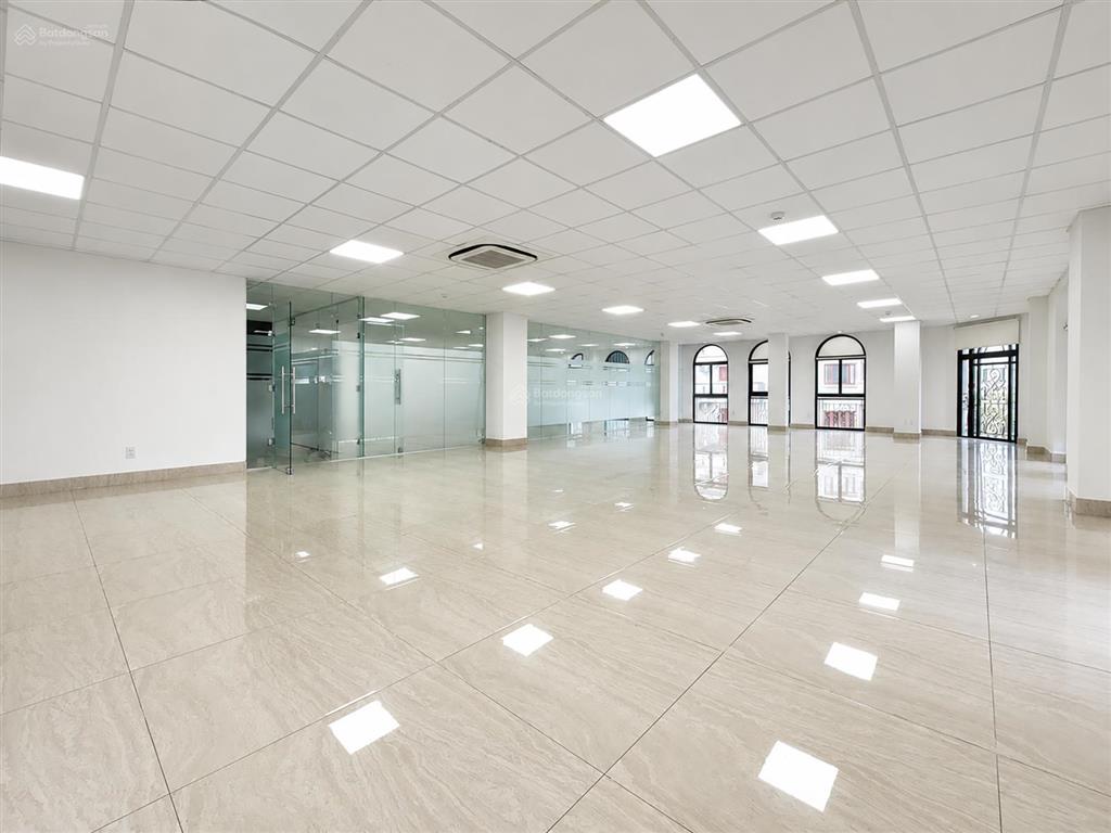 Cho thuê nguyên căn góc 2 mặt tiền 6 tầng ~1.500m2 sàn trục lương định của, an phú an khánh, q2