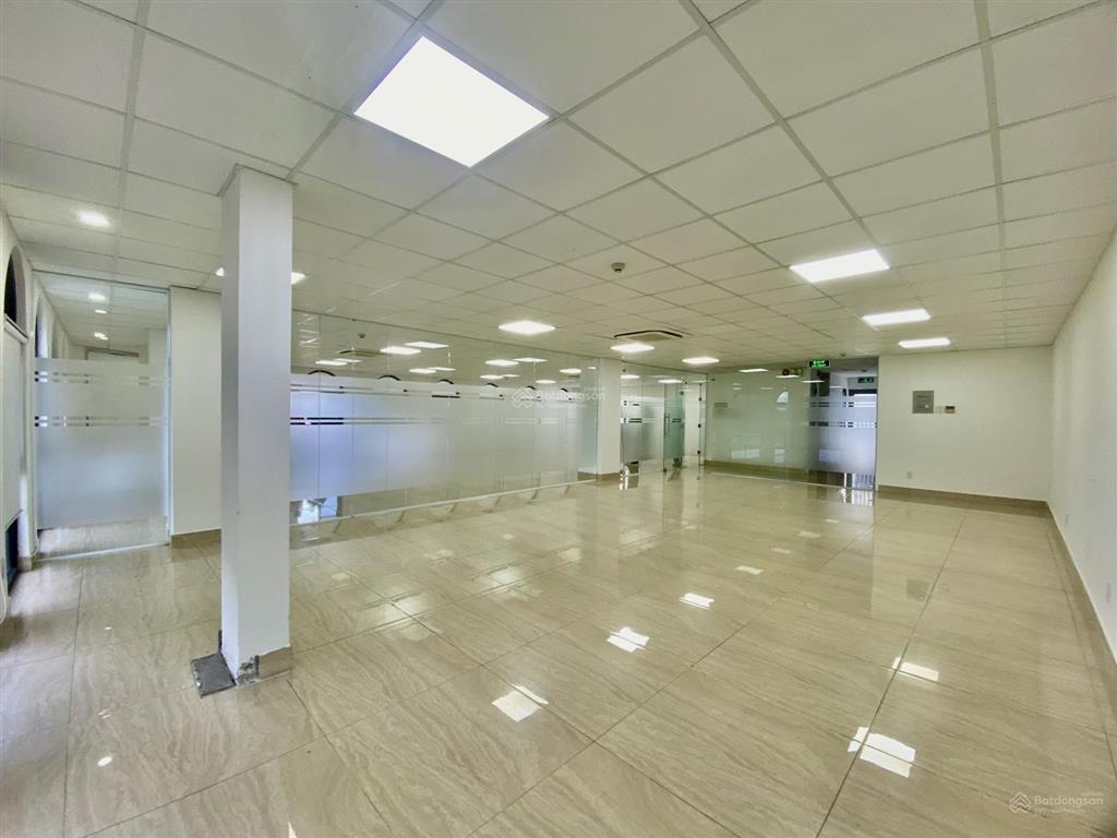 Cho thuê nhà nguyên căn 6 tầng ~ 1500m2 sàn trống suốt an khánh, q2, giá 290 tr/th có thương lượng