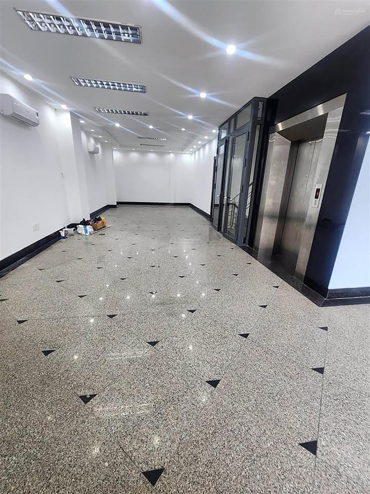 Tòa nhà mặt tiền lương định của  an khánh q2 hầm 4 tầng nổi sàn trống thang máy giá 100tr/th