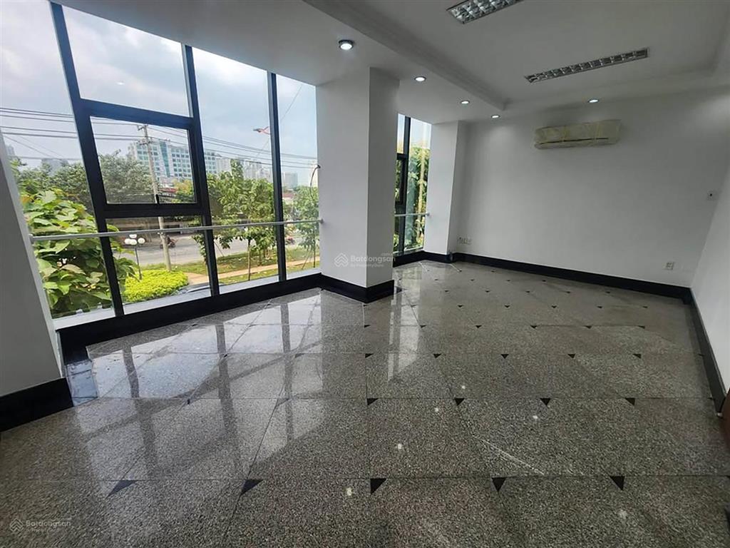 Tòa nhà mặt tiền lương định của  an khánh q2 hầm 4 tầng nổi sàn trống thang máy giá 100tr/th