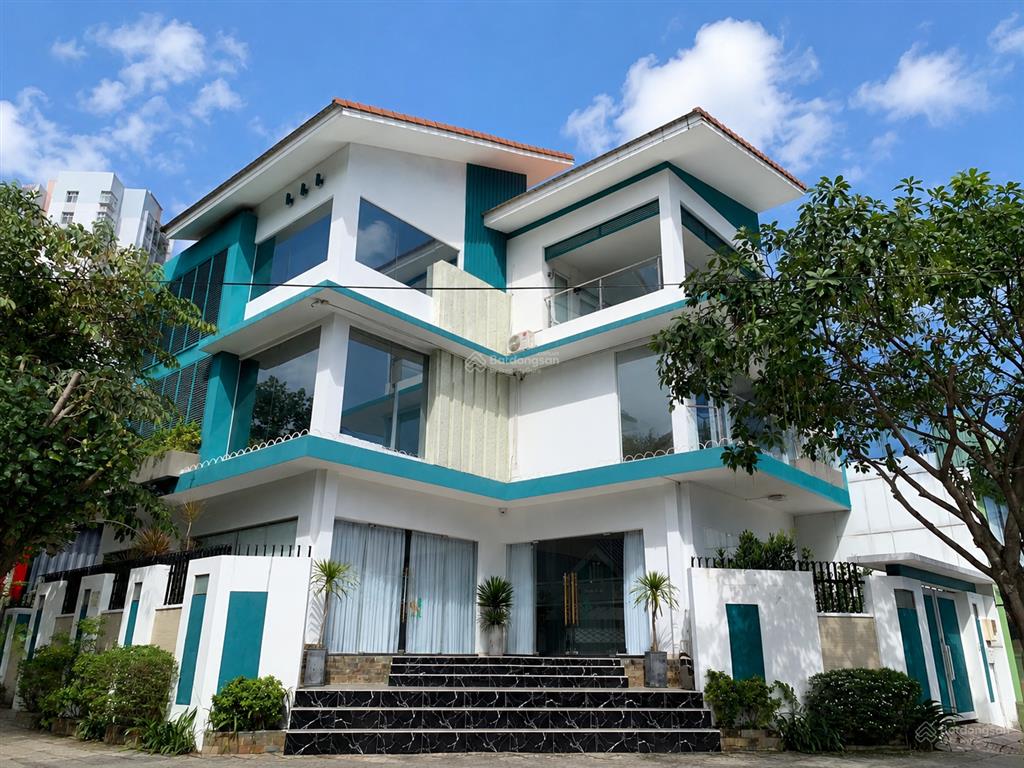 Cho thuê tòa nhà trục lương định của, trần não, an khánh, q2, giá 100 triệu, 600m2 sàn thang máy