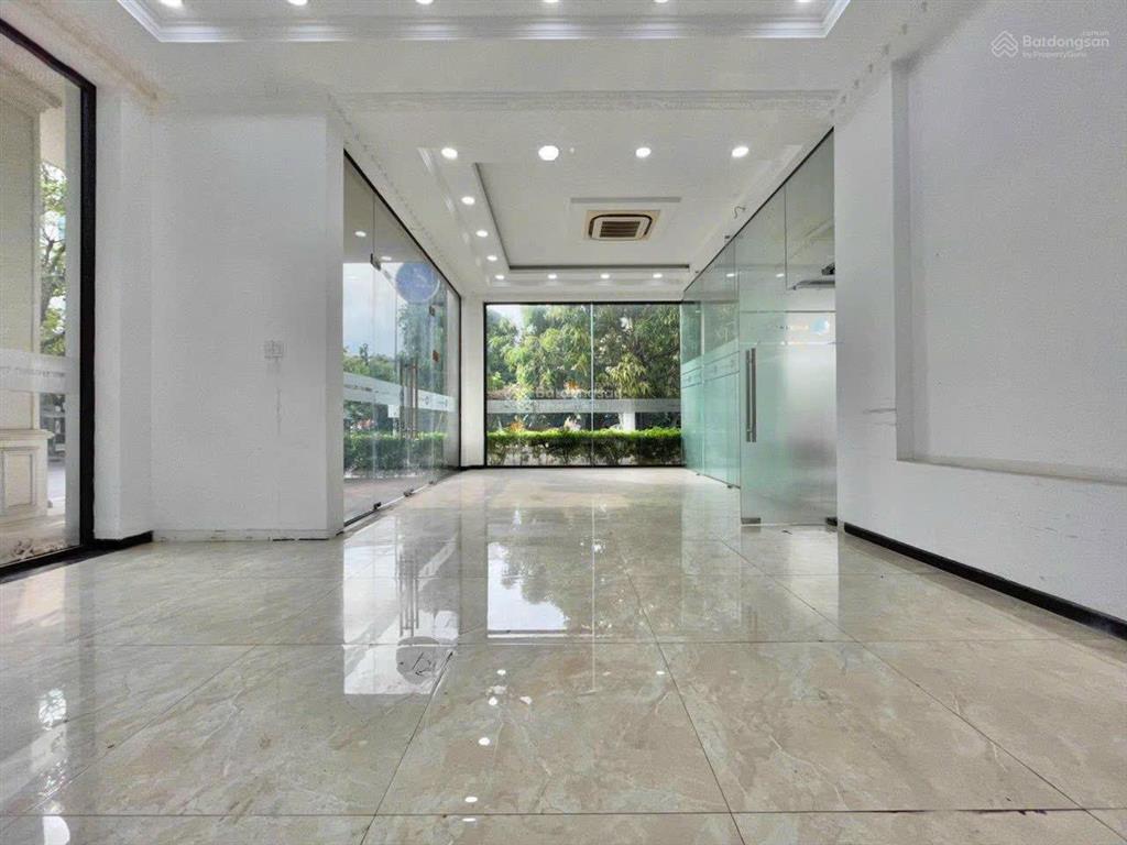 Cho thuê nhà riêng 100 triệu, 600m2 sàn thang máy, tại trần não, lương định của, an khánh, q2, hcm