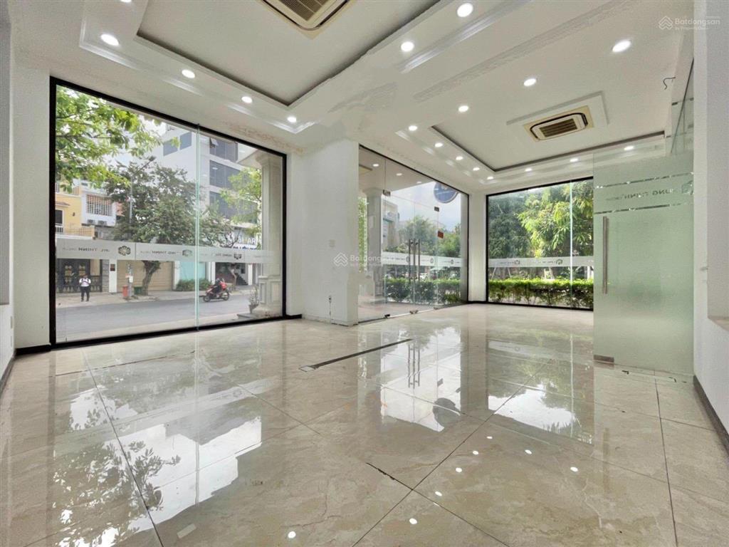 Cho thuê nhà riêng 100 triệu, 600m2 sàn thang máy, tại trần não, lương định của, an khánh, q2, hcm