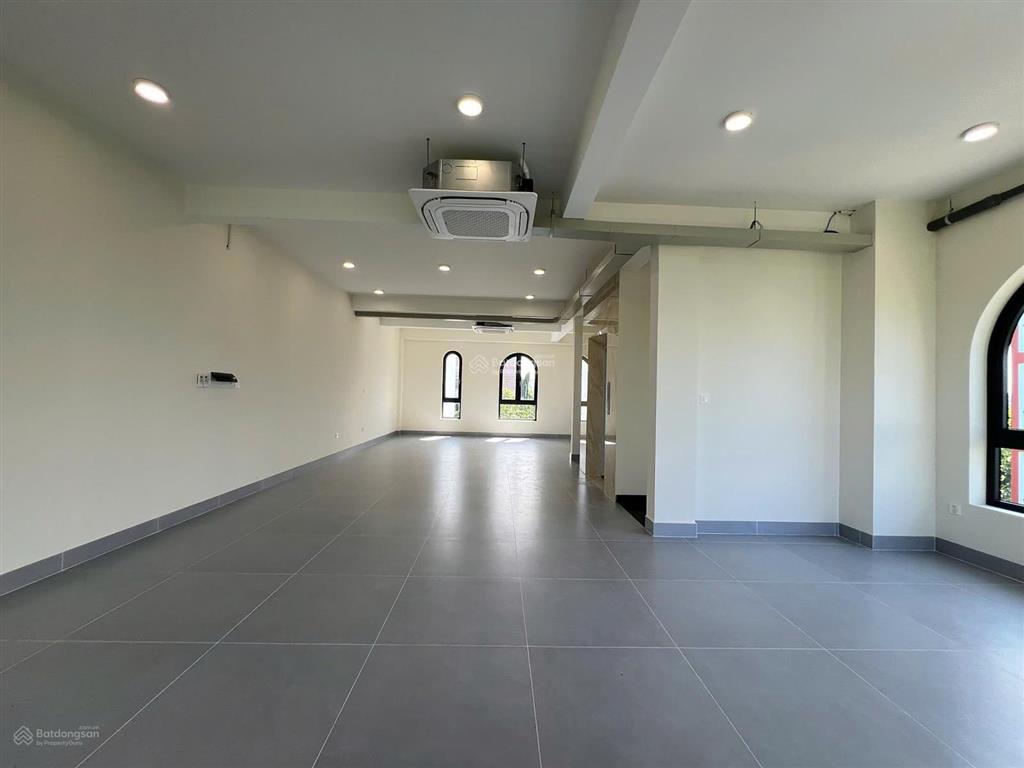 Cho thuê nhà riêng 80 triệu/ tháng bao vat, 650m2 sàn tại nguyễn văn kỉnh, p thạnh mỹ lợi, q2, hcm