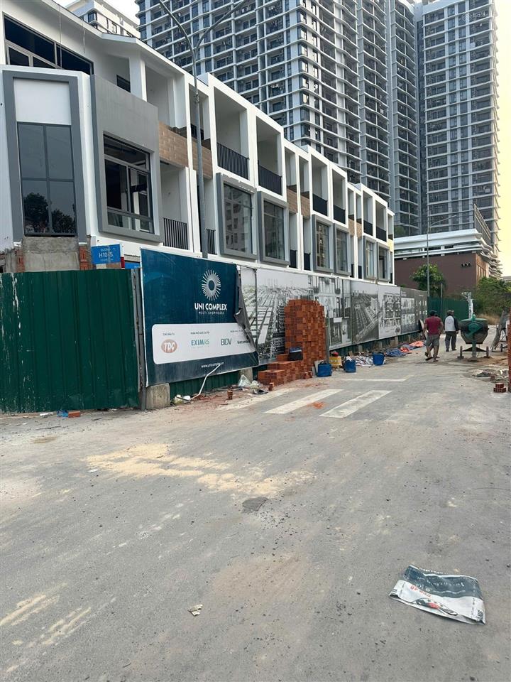 Nhà phố thương mại uni complex  trung tâm thành phố mới bình dương