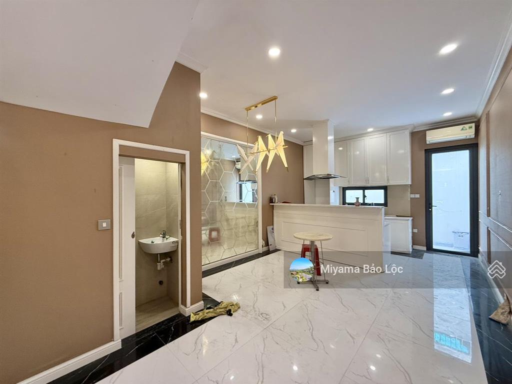 Nhà 4x20m đường số 27, nhà 3 tầng, gần công viên đã hoàn thiện nội thất, đang cho thuê