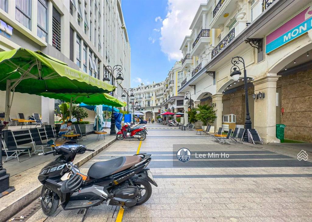 Nhà phố tạ quang bửu q8. dt 5x17  1 trệt 3 lầu, giá  14,5 tỷ, ngay cầu bình tiên kết nối cao tốc