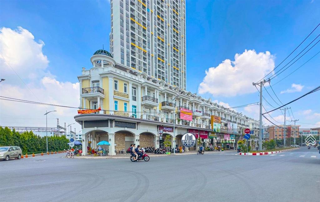 Nhà phố tạ quang bửu q8. dt 5x17  1 trệt 3 lầu, giá  14,5 tỷ, ngay cầu bình tiên kết nối cao tốc