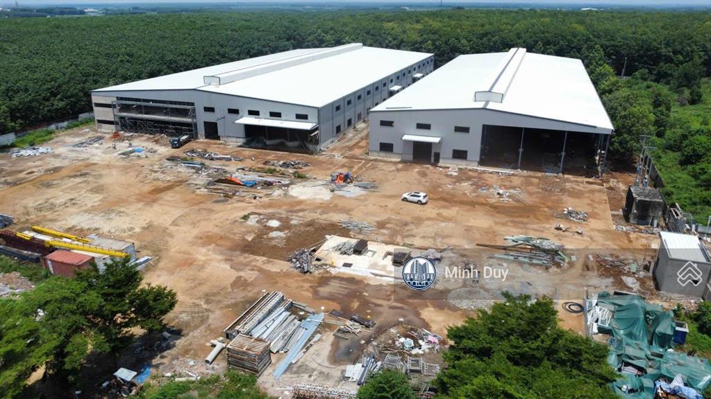 Bán 43.000m2 đất, 27.000m2 xưởng (đã xây 15.000m2) mới 100%, hệ thống pccc + sổ hồng. giá 150 tỷ.