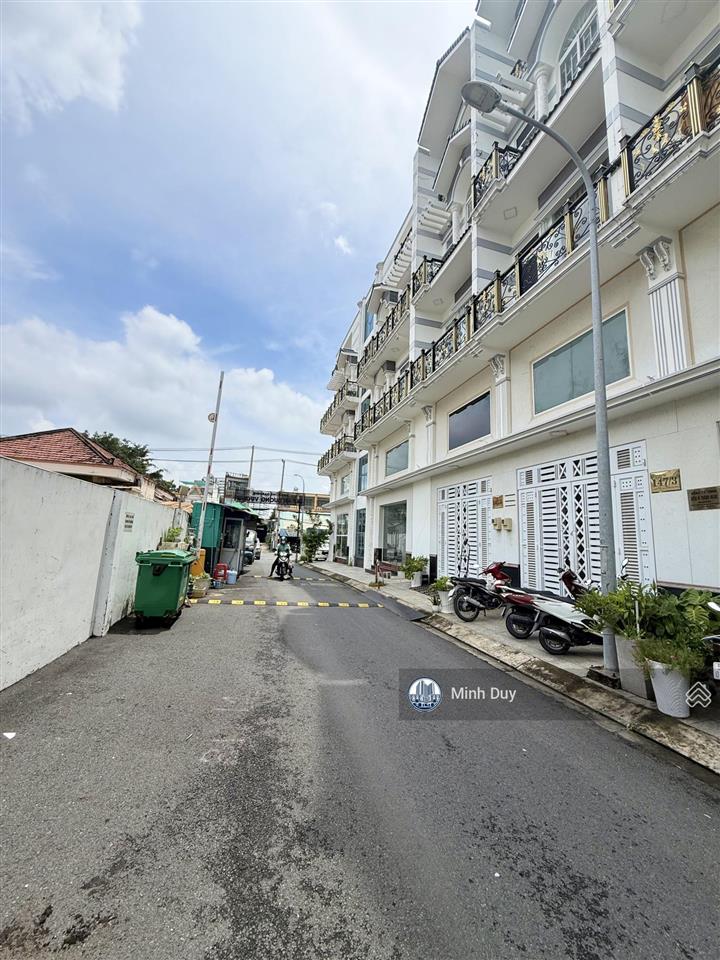 Nhà phố 3 tầng full nội thất đẹp, khu dân cư vip, an ninh yên tĩnh 24/24. giá thuê 19 triệu/ tháng