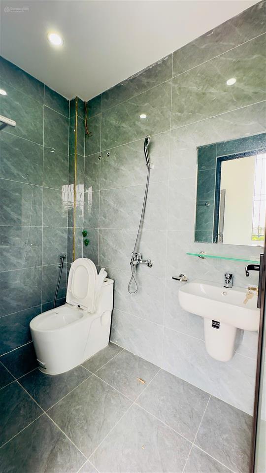 Sau đúng 1 nhà mặt trục dt cực khủng 80m2 tại minh kha ô tô đỗ cửa, xây độc lập sân cổng