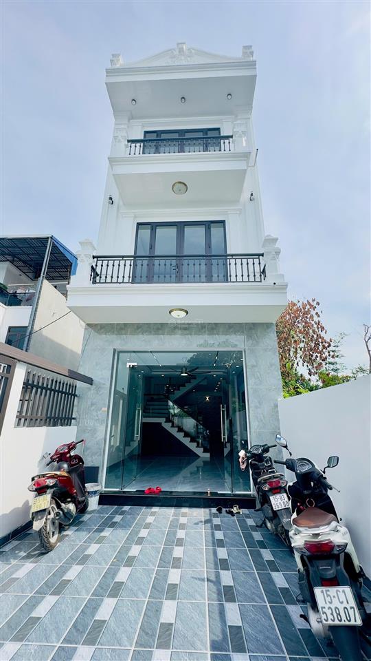 Sau đúng 1 nhà mặt trục dt cực khủng 80m2 tại minh kha ô tô đỗ cửa, xây độc lập sân cổng