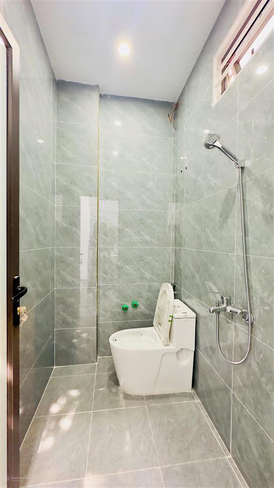 Sau đúng 1 nhà mặt trục dt cực khủng 80m2 tại minh kha ô tô đỗ cửa, xây độc lập sân cổng
