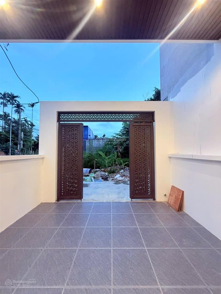 Bán nhà 3 tầng sân cổng độc lập 50m2 tại lương quy  lê lợi  an dương giá hời thị trường 239