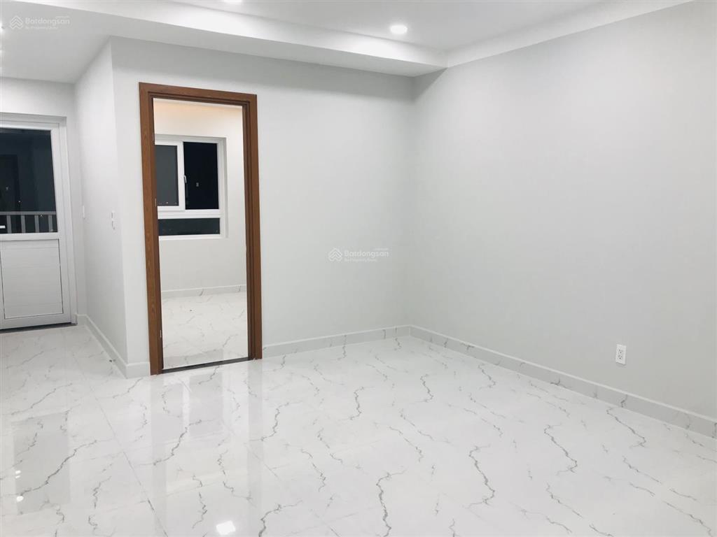 Bán chung cư phúc đạt 42m2 1pn 1wc, không nội thất, giá bán 950 triệu