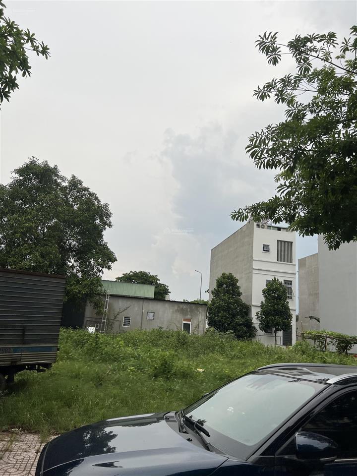 Bán đất mặt tiền d2 kdc phúc đạt 100m² cạnh chung cư giá 5 tỷ
