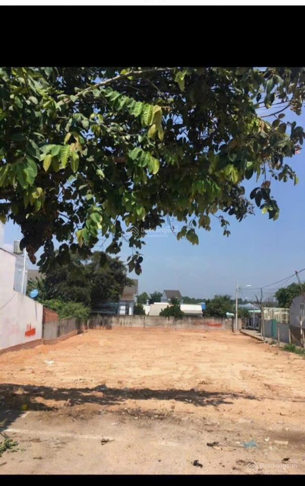 Bán đất mặt tiền ql 13, diện tích 739m2, ngang 15.5m, thổ cư 300m2, giá 18 tỷ