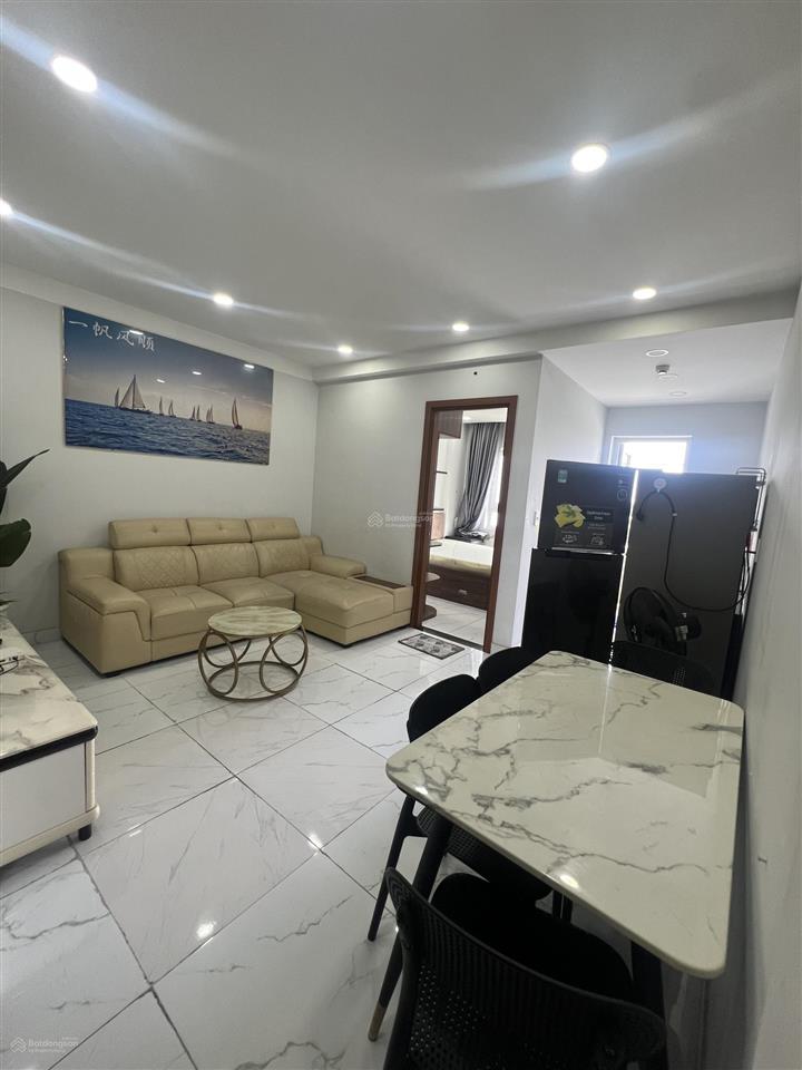 Bán căn hộ phúc đạt 2 phòng ngủ giá 1ty240, nội thất y hình