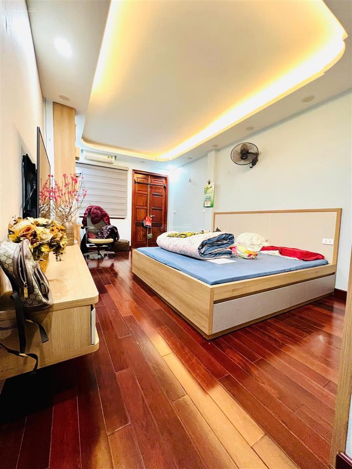 Bán nhà mặt ngõ thanh nhàn, bạch mai, 34m x 5 tầng, 8 tỷ tl