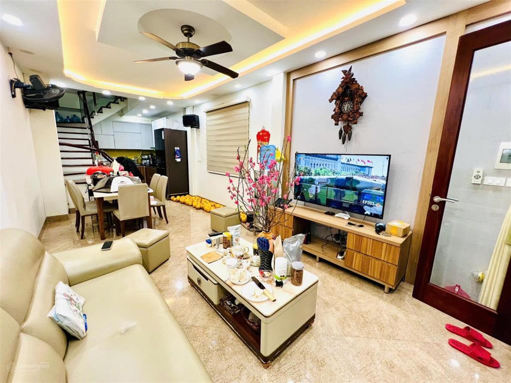 Bán nhà mặt ngõ thanh nhàn, bạch mai, 34m x 5 tầng, 8 tỷ tl