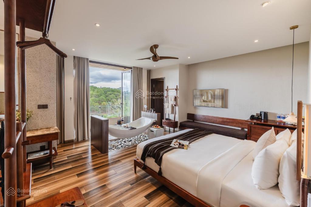 Cần bán khu resort nghỉ dưỡng 4 sao trung tâm tp đà lạt, giá siêu đầu tư
