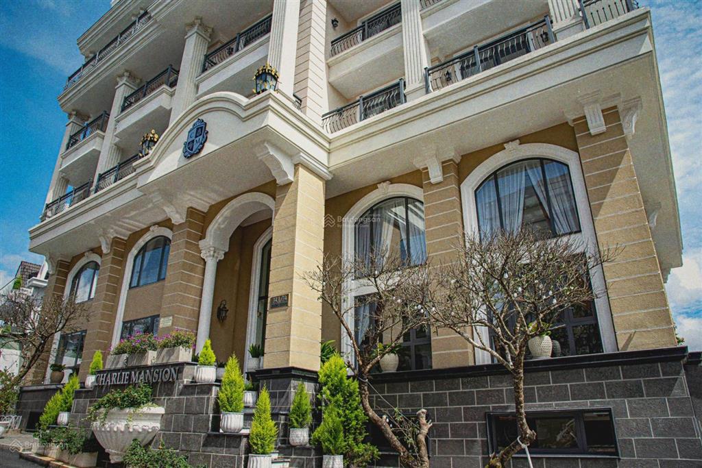 Bán khách sạn đẳng cấp châu âu gần hồ xuân hương  đà lạt