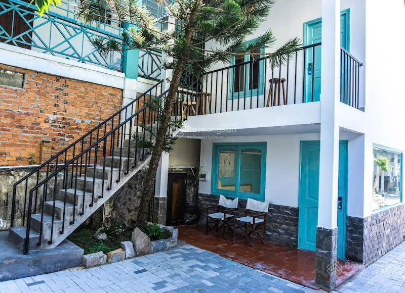 Cần bán resort nghỉ dưỡng mũi né, vị trí đắc địa, sát biển, giá đầu tư