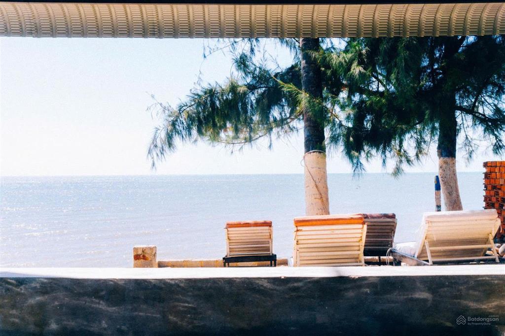 Cần bán resort nghỉ dưỡng mũi né, vị trí đắc địa, sát biển, giá đầu tư