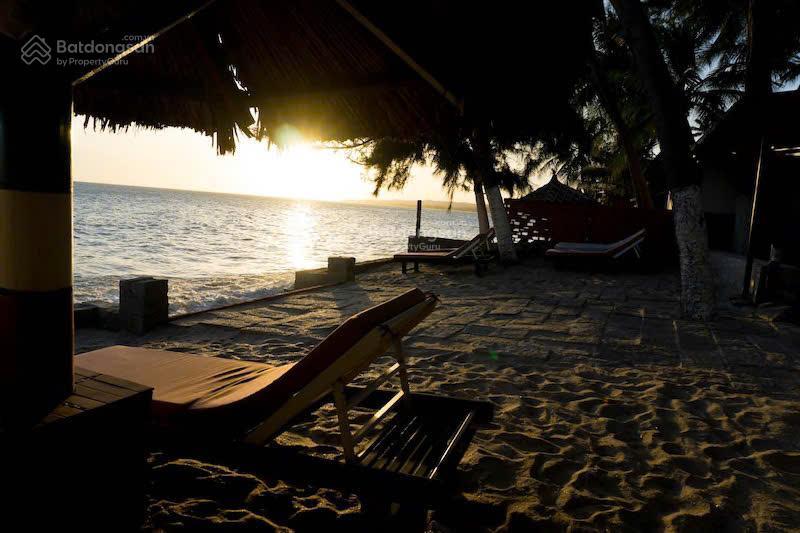 Cần bán resort nghỉ dưỡng mũi né, vị trí đắc địa, sát biển, giá đầu tư