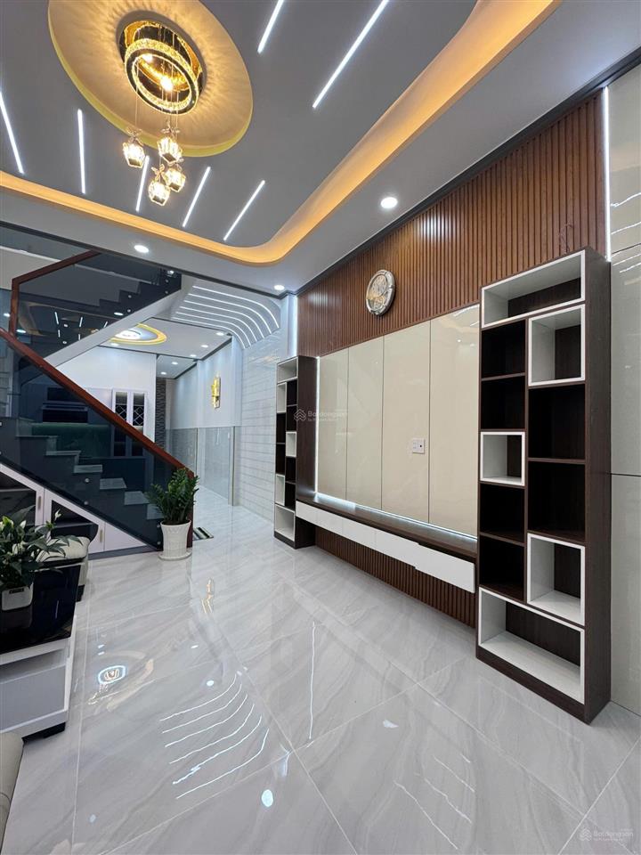 Nhà long an giáp chợ bình chánh 5km  dự án hoàng phúc mặt tiền đường 835a, nhà trong khu phân lô