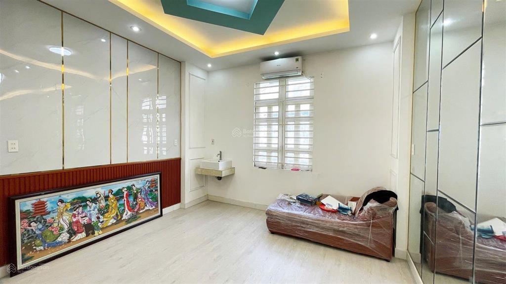 Cần bán nhà đường số kdc nam hùng vương, an lạc, bình tân  đối diện công viên nhỏ, thoáng mát