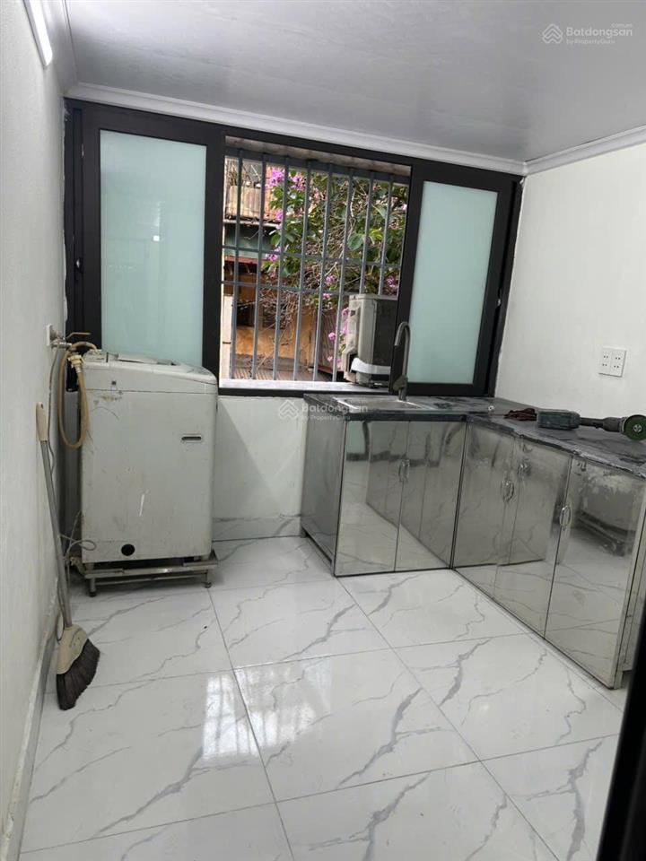 Cần bán căn hộ tập thể tại tô hiệu, cầu giấy