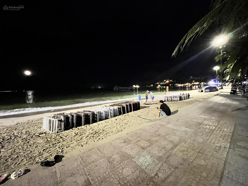 Cực đẹp  lô đất cách bãi tắm hòn chồng nha trang chỉ 350m