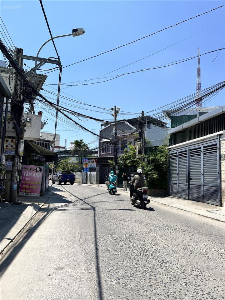 Nhà 03 tầng đẹp vừa ở vừa kinh doanh cực tốt, mặt tiền 9,8m (top hậu)