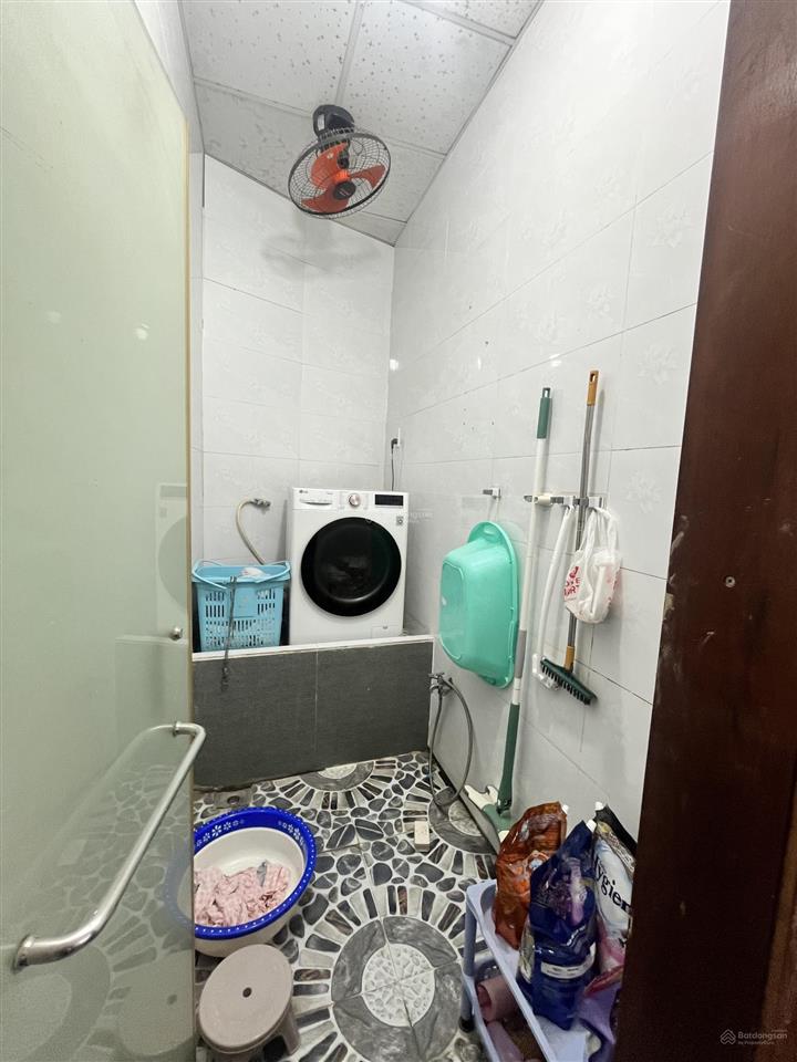 Nhà 03 tầng đẹp vừa ở vừa kinh doanh cực tốt, mặt tiền 9,8m (top hậu)