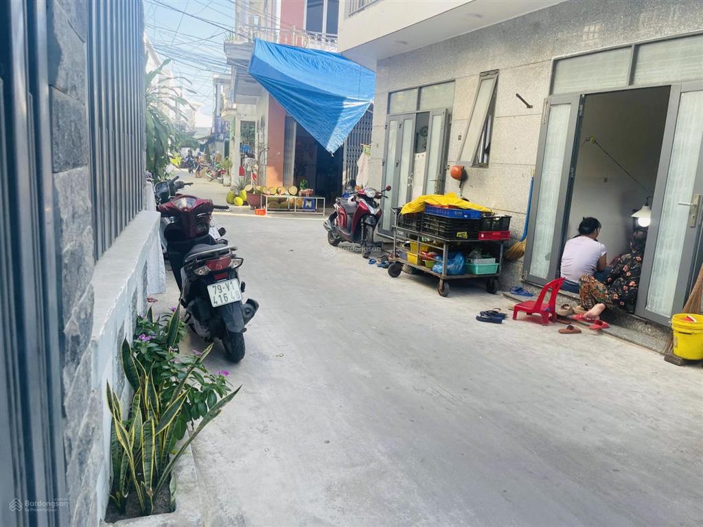 Nhà 2 tầng đường ô tô thông thoáng, gần tháp bà & biển hòn chồng