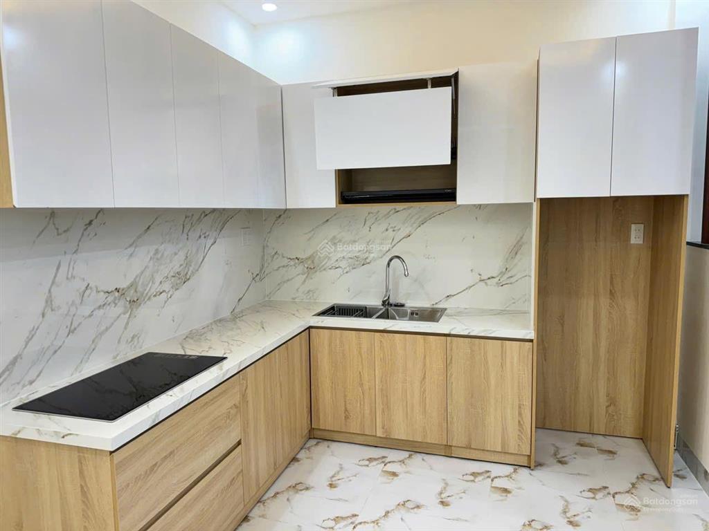 Hàng hiếm  nhà đẹp cách biển 600m, ô tô tận nơi