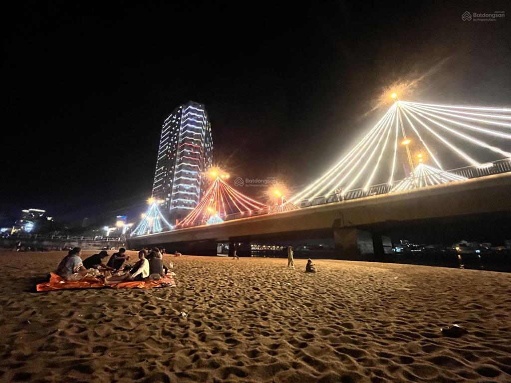 Hàng hiếm  nhà đẹp cách biển 600m, ô tô tận nơi