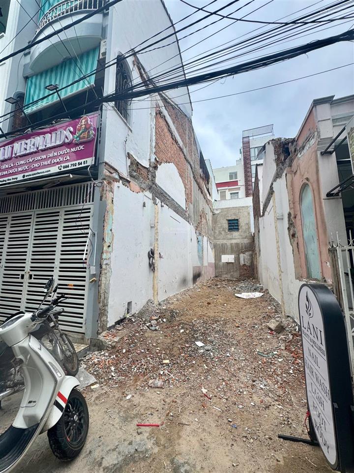 Đất phố tây nha trang  gần biển & quảng trường