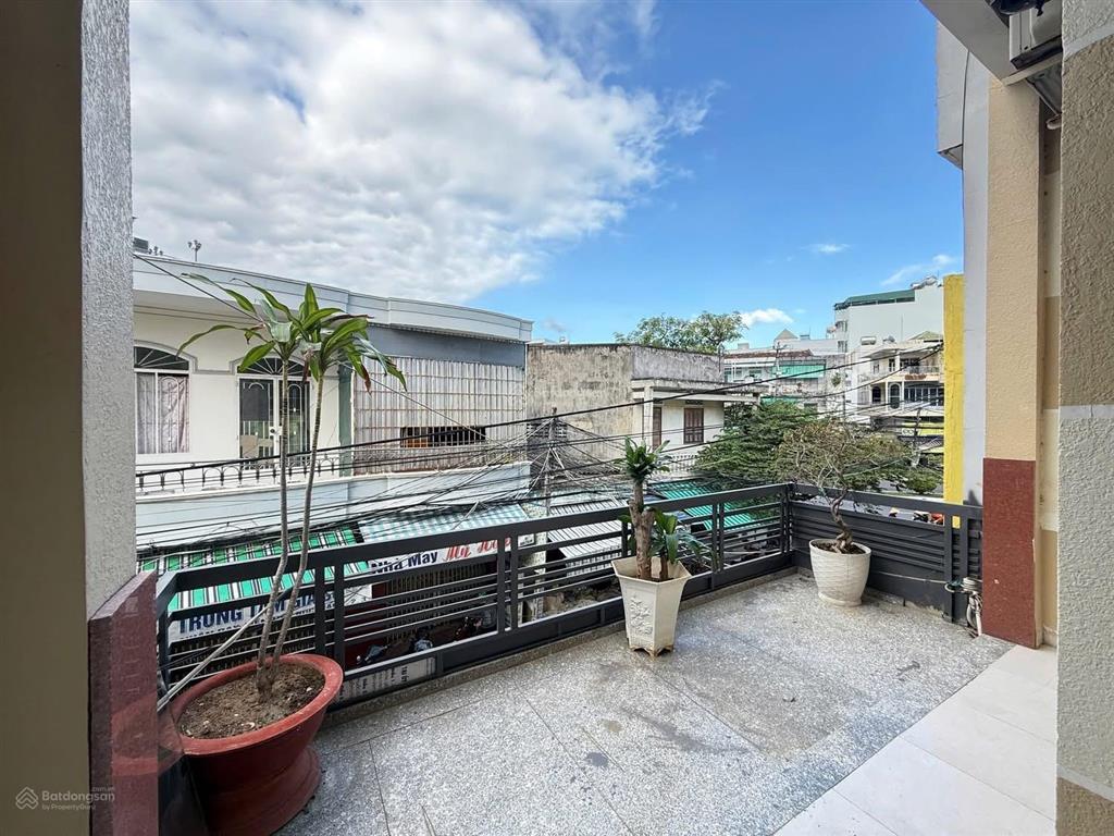 Cơ hội cực tốt  nhà 4 tầng full gỗ, trung tâm vĩnh hải  bắc nha trang
