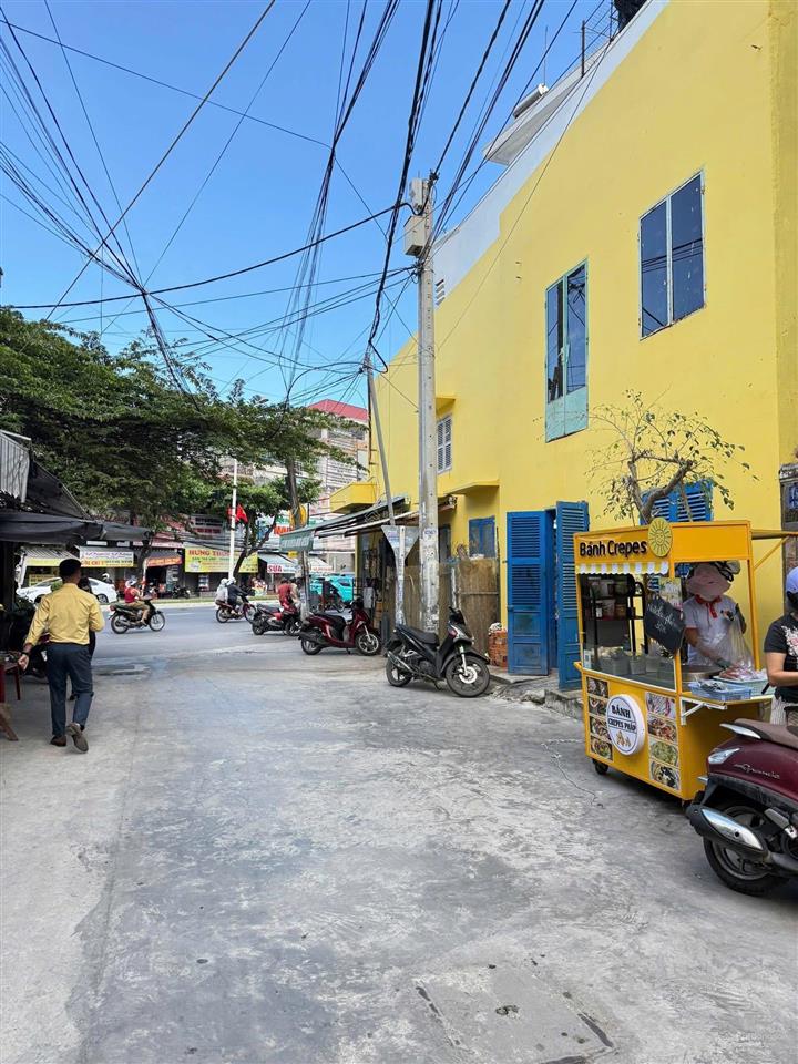 Cơ hội cực tốt  nhà 4 tầng full gỗ, trung tâm vĩnh hải  bắc nha trang
