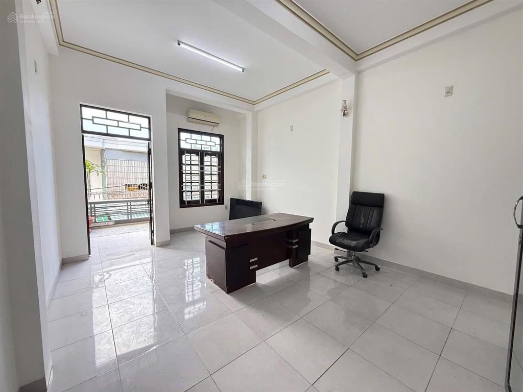 Cơ hội cực tốt  nhà 4 tầng full gỗ, trung tâm vĩnh hải  bắc nha trang