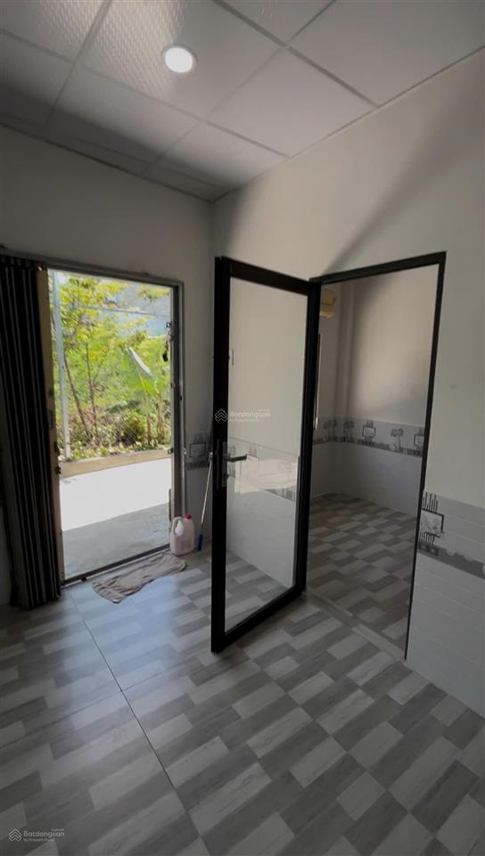 Nhà 1,6 tỷ  cách biển nha trang chỉ có 850m
