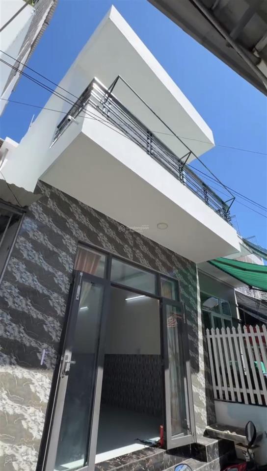 Nhà hẻm kiên cố đẹp 2,5 tầng hẻm mai xuân thưởng gần biển (800m)