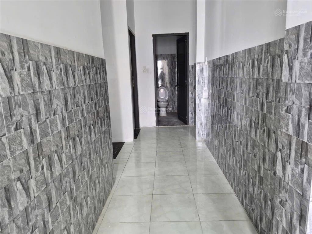 Nhà hẻm kiên cố đẹp 2,5 tầng hẻm mai xuân thưởng gần biển (800m)