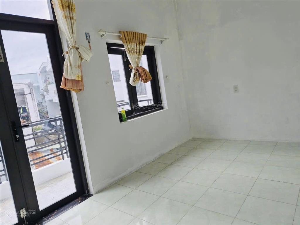 Nhà hẻm kiên cố đẹp 2,5 tầng hẻm mai xuân thưởng gần biển (800m)